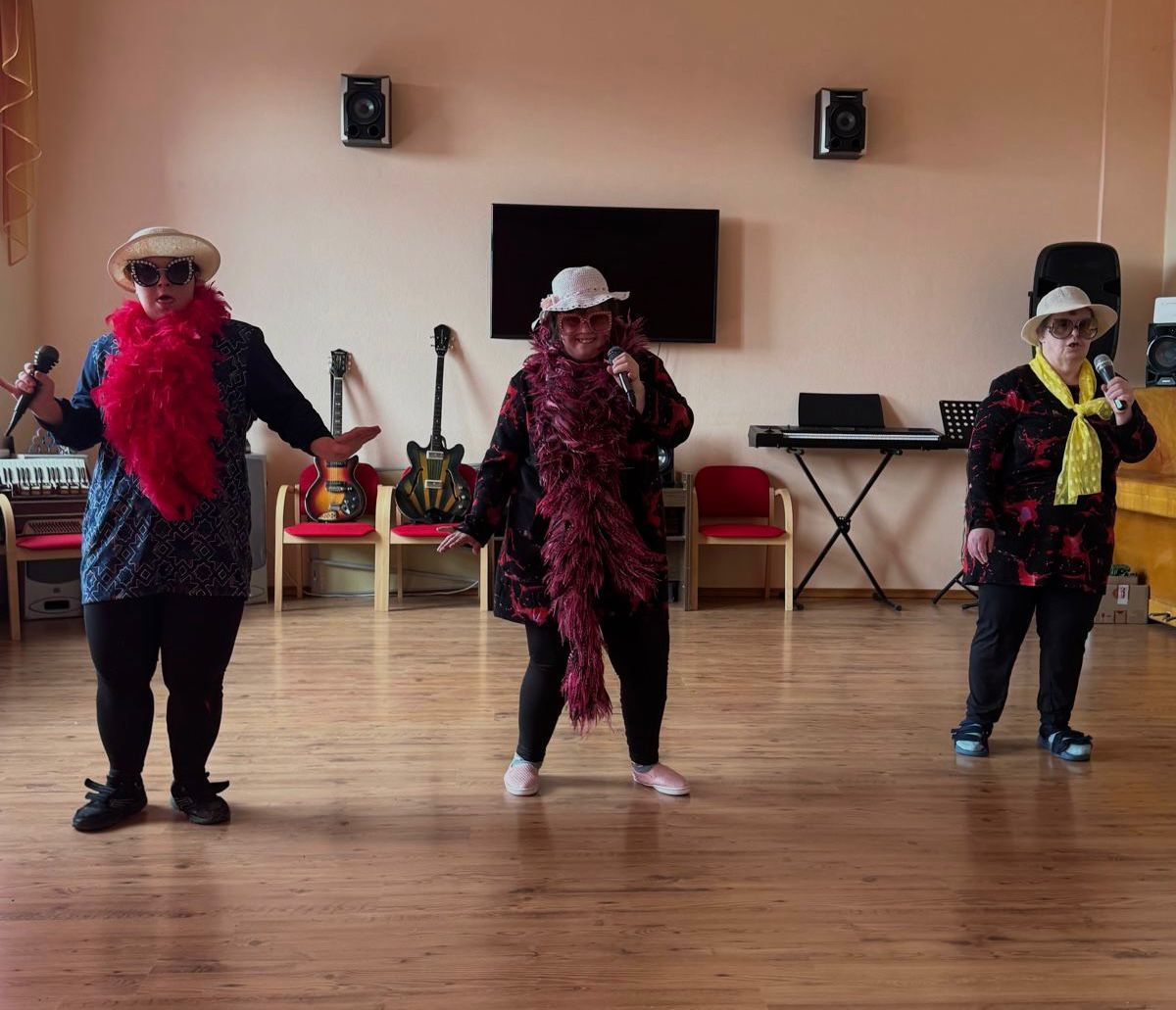 Kad zvaigznes tiekas: mūzika, radošums un prieks “Veģos”