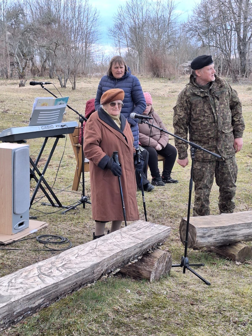 “Apstādīsim Latviju ar augļu kokiem” Veģos – kopā stādīts nākotnes prieks
