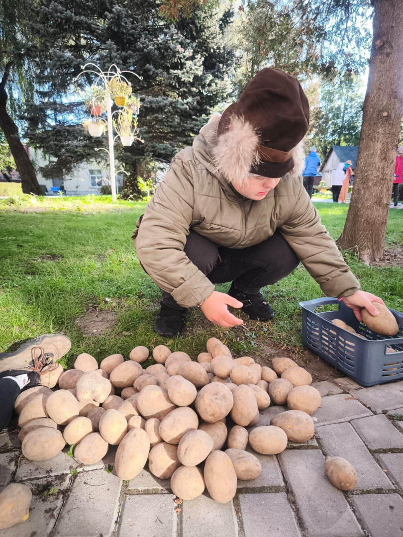 Divas dienas filiāles “Liepāja” iemītnieki svinēja rudens gadskārtu svētkus Miķeļus
