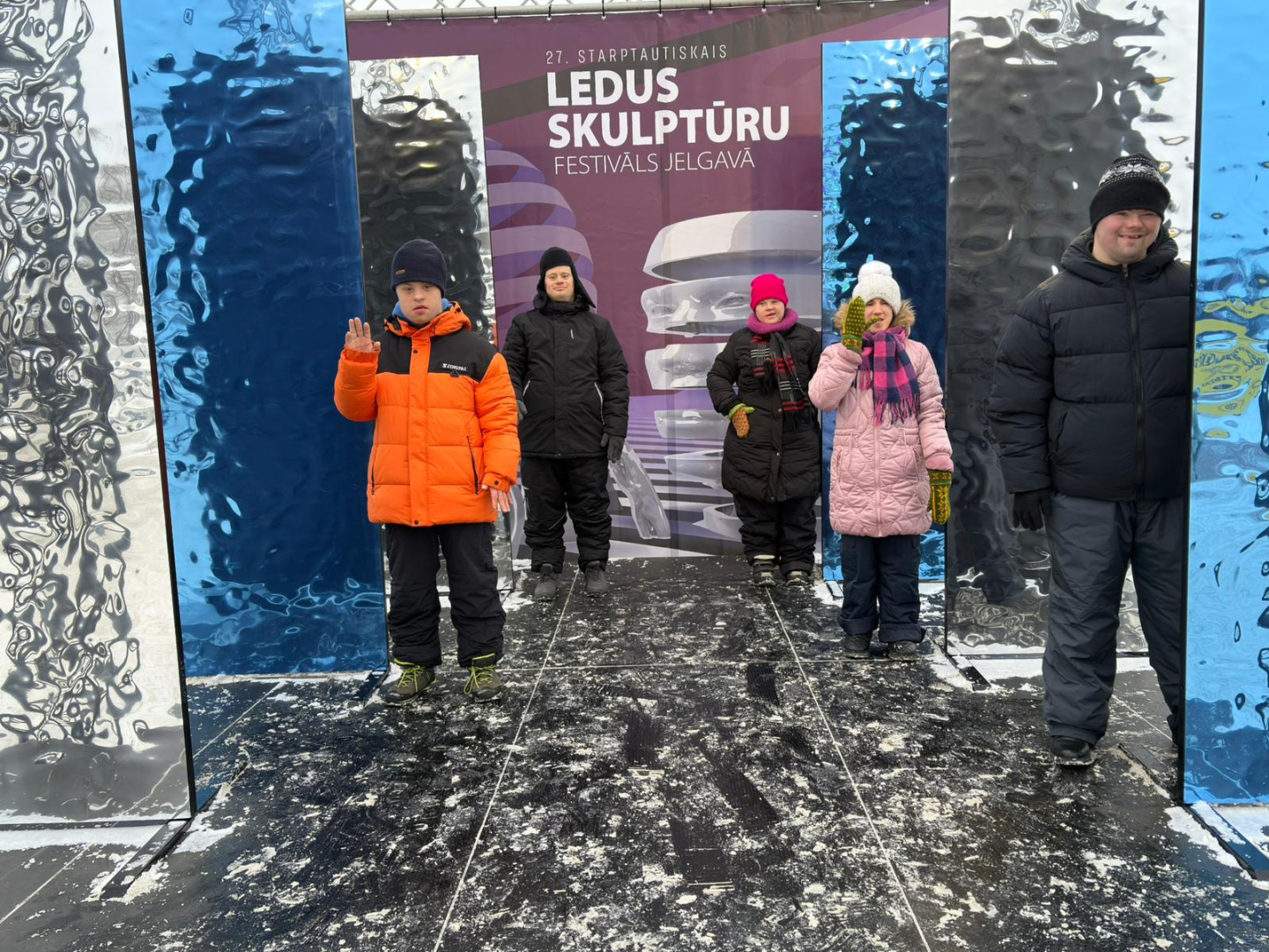 Ledus mākslas burvība Jelgavā – aukstums mūs nebaida!