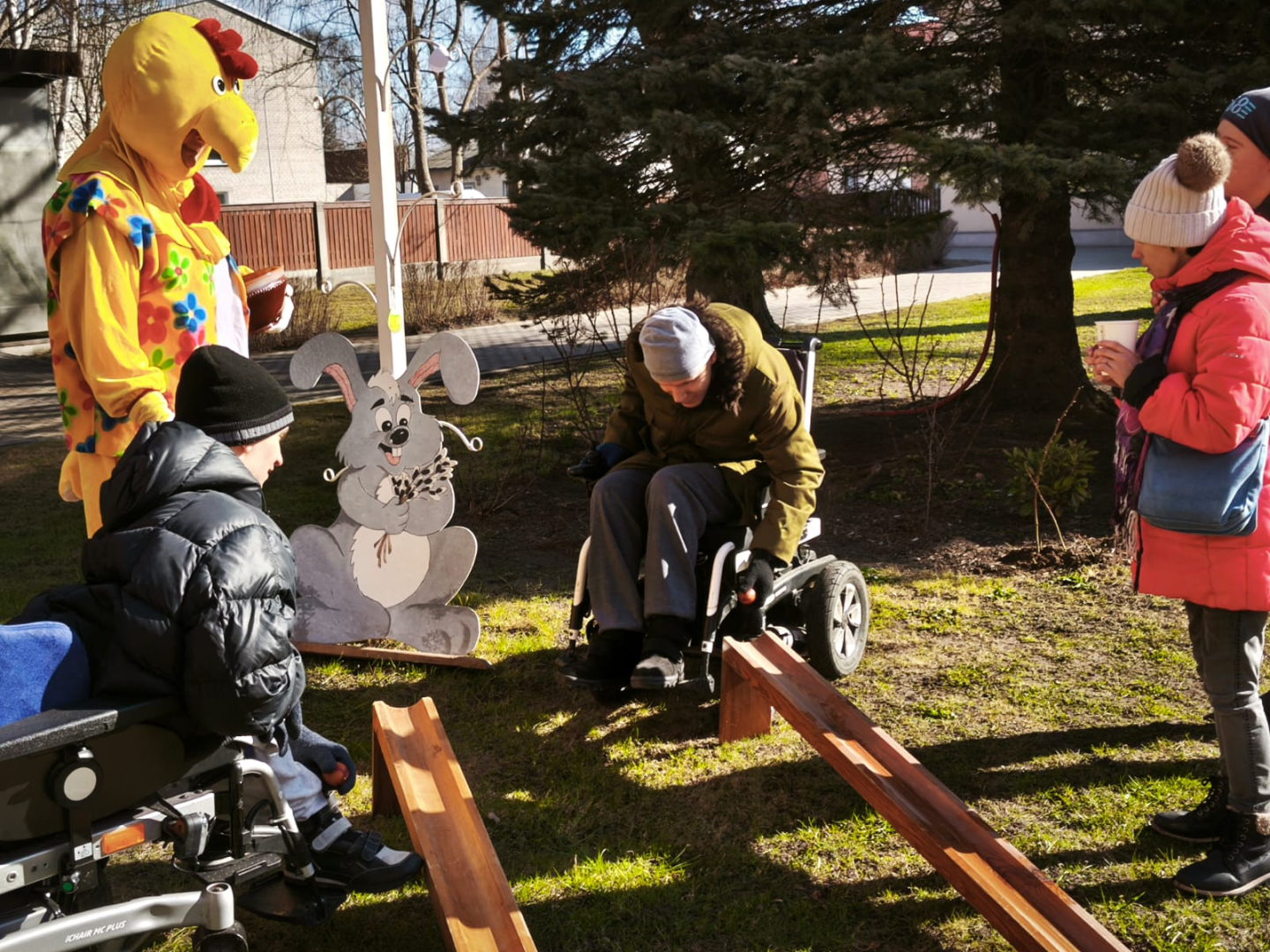 Lieldienu prieks filiālē “Liepāja” – tradīcijas, rotaļas un pavasara garša