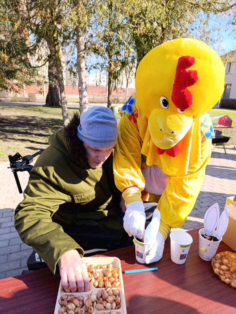 Lieldienu prieks filiālē “Liepāja” – tradīcijas, rotaļas un pavasara garša