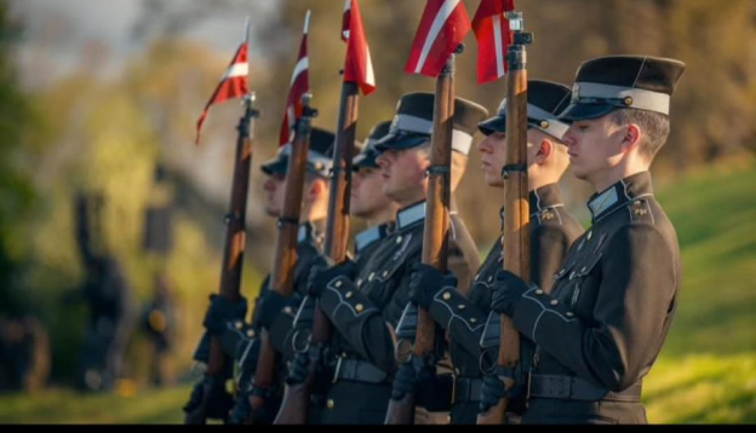 “Brīvības svētku” militārā parāde