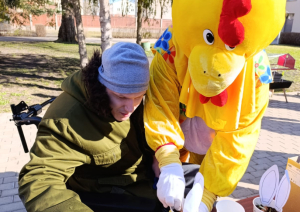 Lieldienu prieks filiālē “Liepāja” – tradīcijas, rotaļas un pavasara garša